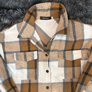 Automet Plaid Button-Up Shacket
